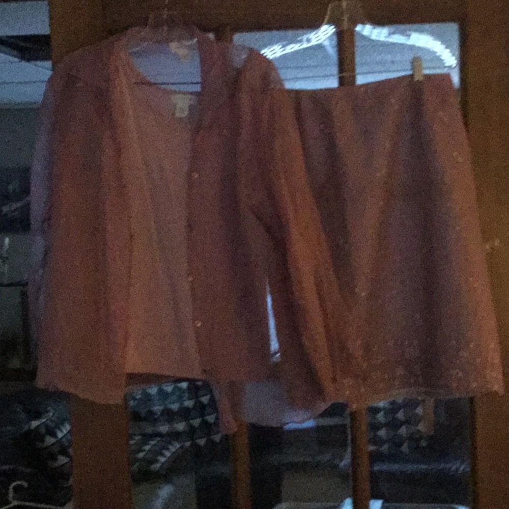 3 piece skirt set color is orchid